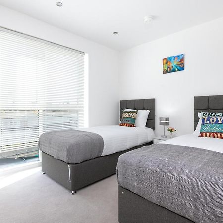 Skyvillion - Olympic View London Stratford Apartment Esterno foto