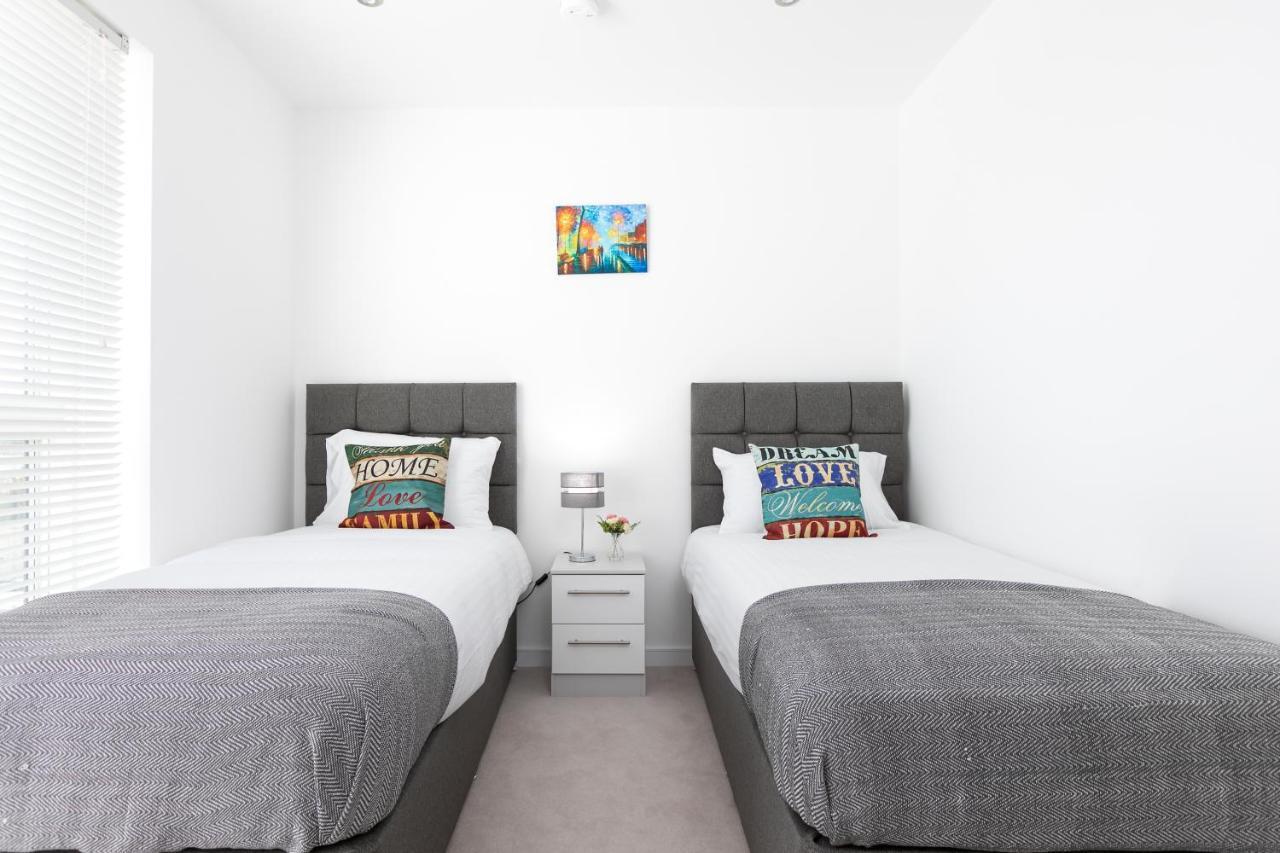 Skyvillion - Olympic View London Stratford Apartment Esterno foto