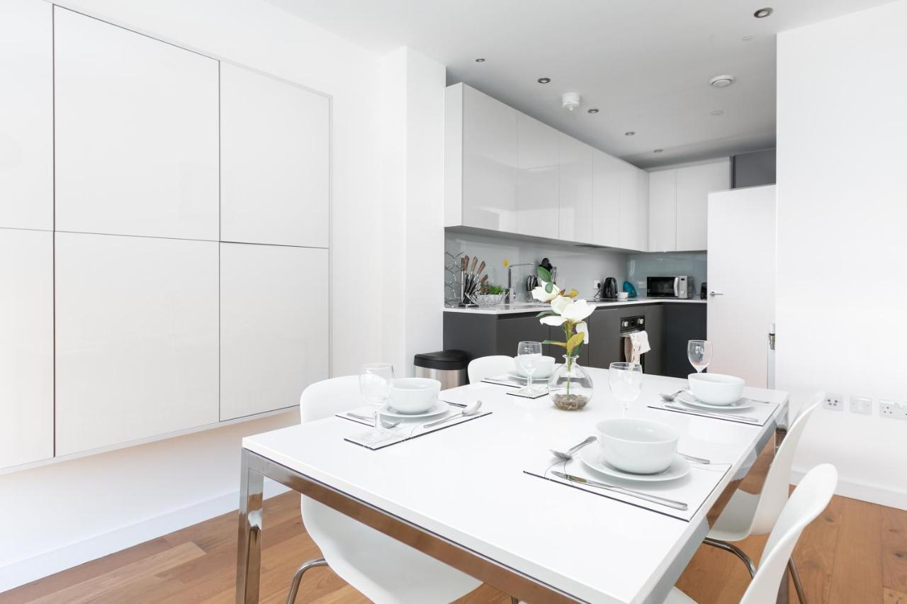 Skyvillion - Olympic View London Stratford Apartment Esterno foto