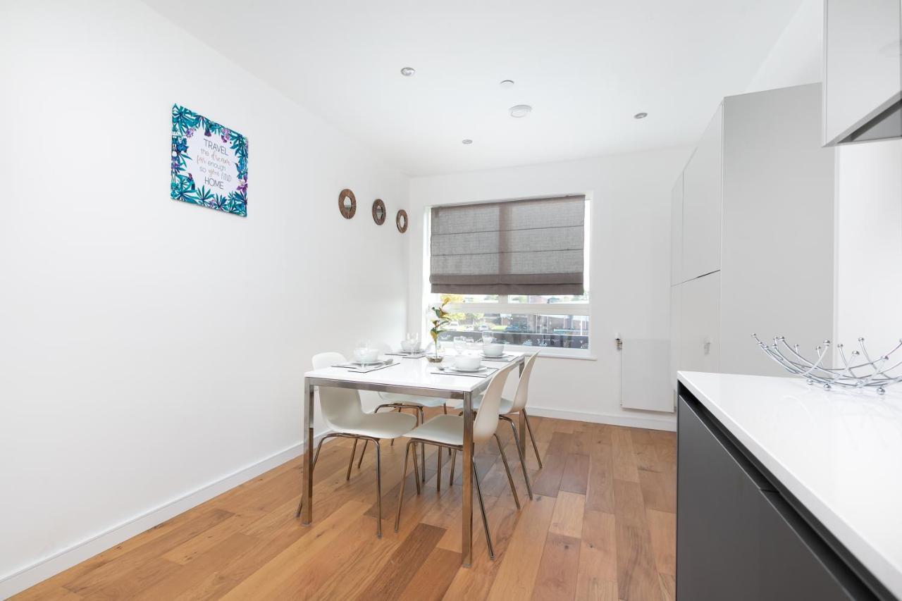 Skyvillion - Olympic View London Stratford Apartment Esterno foto