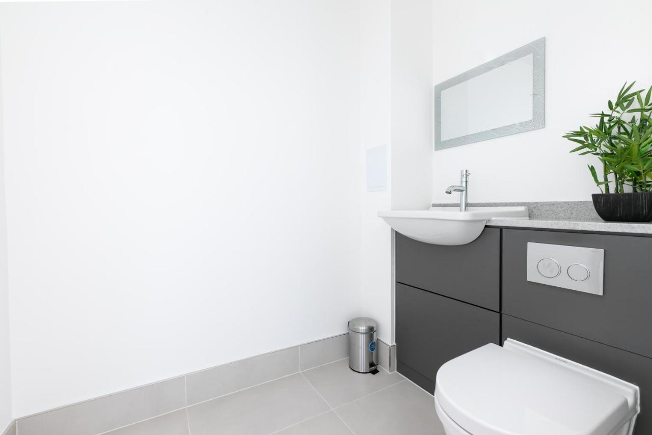 Skyvillion - Olympic View London Stratford Apartment Esterno foto